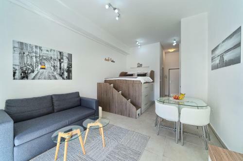 Modern Apartments With Sea View 150 Meters To Beach