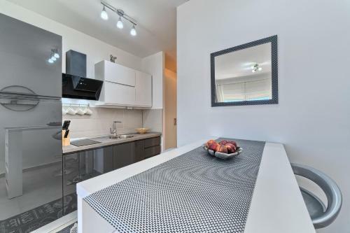 Modern Apartments With Sea View 150 Meters To Beach