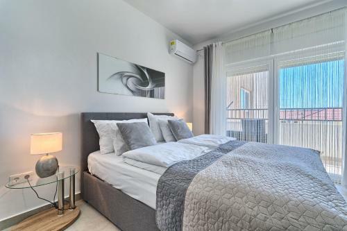 Modern Apartments With Sea View 150 Meters To Beach