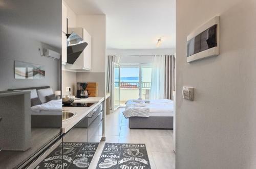 Modern Apartments With Sea View 150 Meters To Beach
