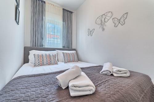 Modern Apartments With Sea View 150 Meters To Beach