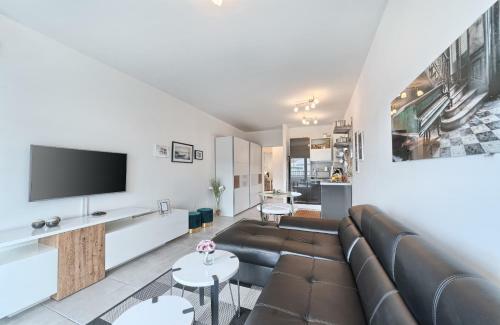 Modern Apartments With Sea View 150 Meters To Beach