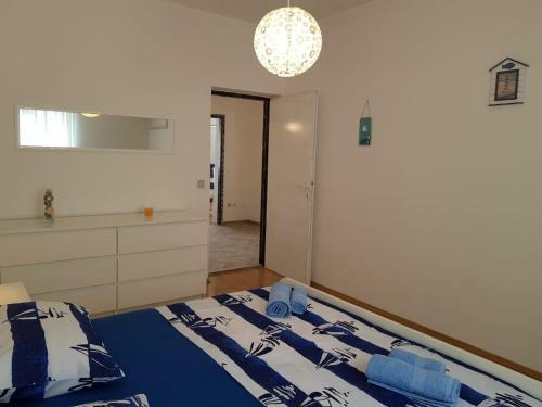 Apartment Mate