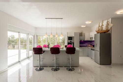 Villa Bu?ije With Private Pool