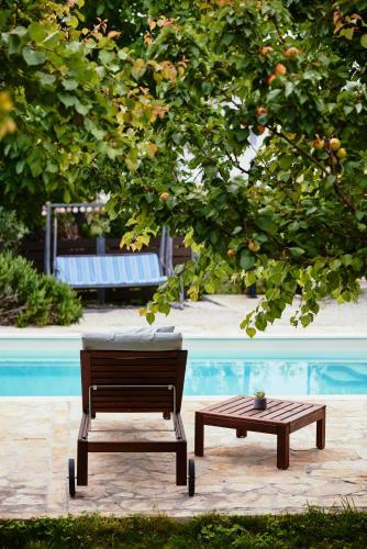Villa Sunny Garden With Private Heated Pool