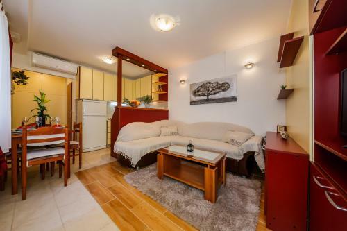 Town Square Cippico Apartment