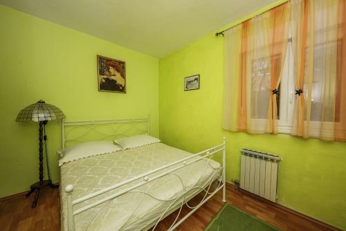 Family Friendly Apartment Kastelo