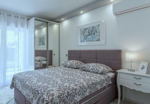 Villa Ema Kastela With Private Heated Pool