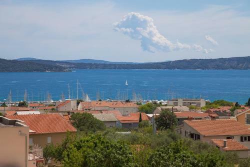 Villa Rocco Split - Luxury - Heated Salt Water Pool - Massage Jets