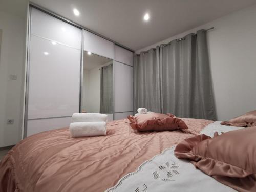 Apartmani Pina 1