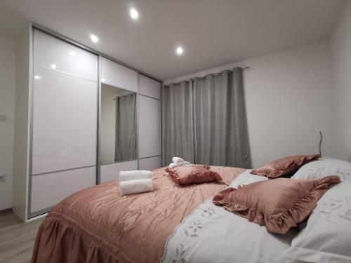 Apartmani Pina 1