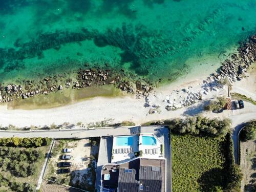 Luxury Beachfront Villa Sea Queen - Kastela
