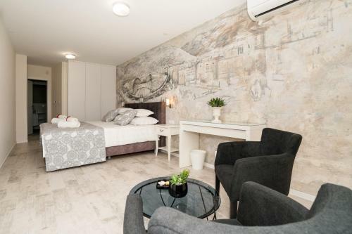 Luxury Beachfront Villa Sea Queen - Kastela