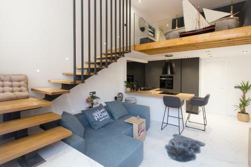 Castel Beachfront Apartment