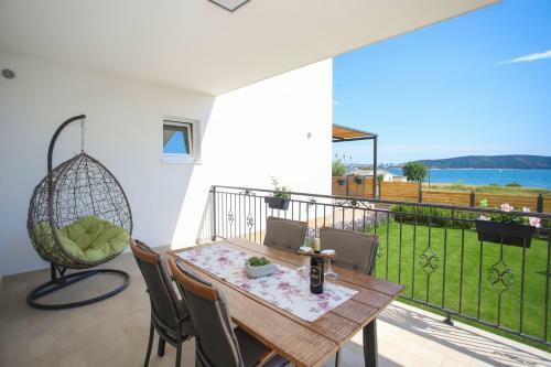 Apartments 3d By The Sea