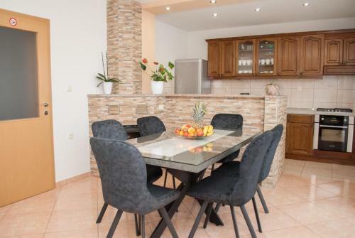 Holiday Apartments Lana