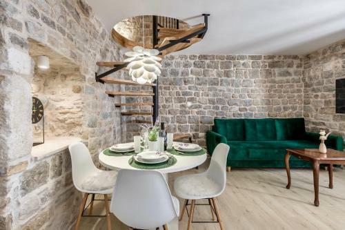 D & D Luxury Apartment