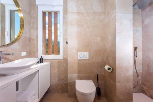 Luxurius Villa Aria With Heated 45sqm Pool, Jacuzzi And Seaview