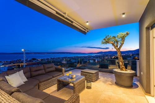 Luxurius Villa Aria With Heated 45sqm Pool, Jacuzzi And Seaview