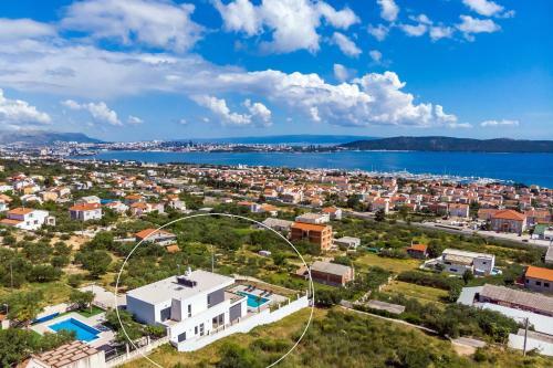 Luxurius Villa Aria With Heated 45sqm Pool, Jacuzzi And Seaview