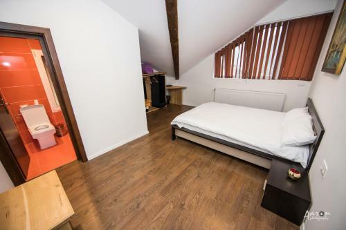 Hostal Pensiunea El Monte Satic