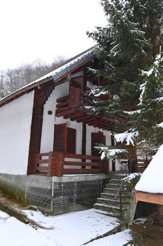 Cabana Satic Piatra Craiului La Doi Viermi