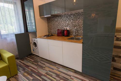 Romantic Jacuzzi Luxury Apartment