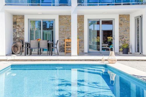 Villa Beach House - By Mhm