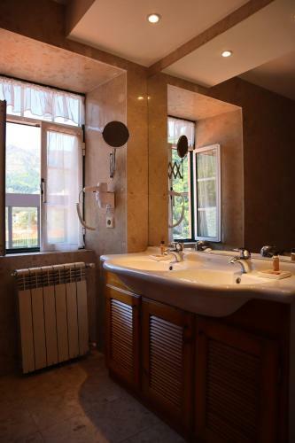 Bed & Breakfast Alojamento Santa Clara