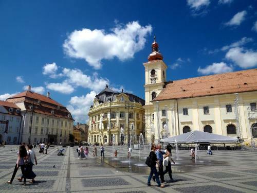Swiss Apartment - 1 Minute Walk From Main Square
