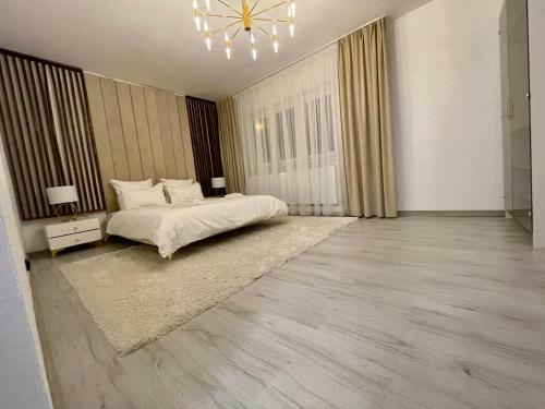 Golden Valley Apartment