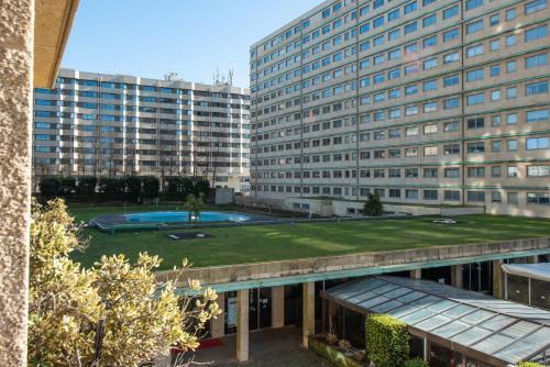 Apartament Em Condominio Com Piscina