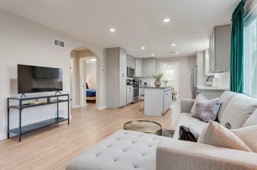 @ Marbella Lane - 3br Remote Work Laundry + P