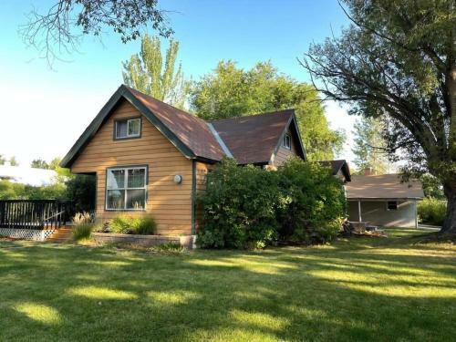 Grandma?s Valley Hideaway! New House Promo For 8!