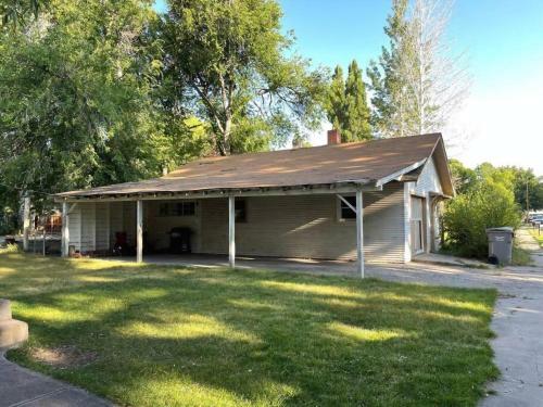 Grandma?s Valley Hideaway! New House Promo For 8!