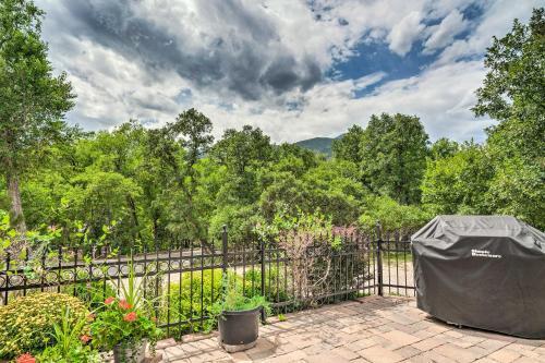 Spacious Manitou Home In Central Location!