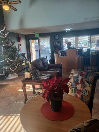 Manitou Cog Lodge Inc Dba Manitou Inn