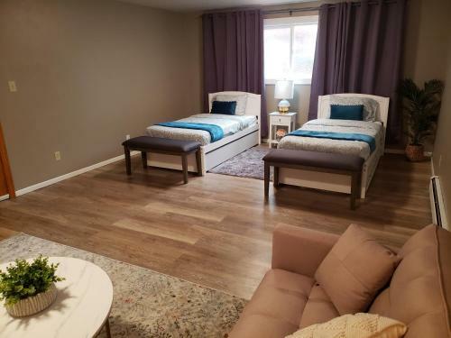 Hostal Benson Gardens Guest Suite-pet Friendly