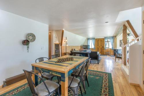 1031 County Road 3