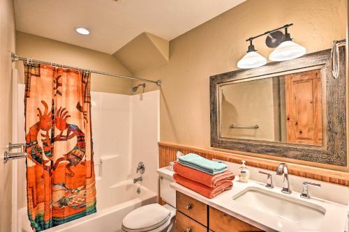 Pet-friendly Townhome With Grill And Mtn Views!