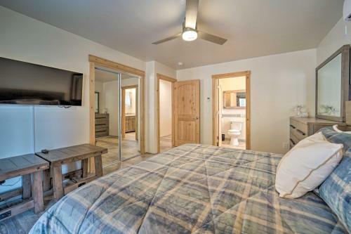 Contemporary Home Along Ourays River Walk!