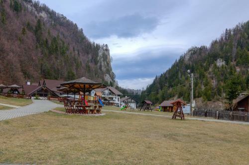Hotel Complex Cheile Gradistei Moieciu