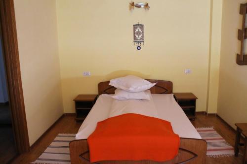 Bed & Breakfast Pensiunea La Turcu