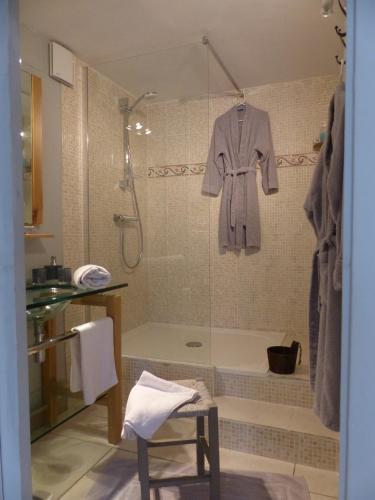 Hostal Chambres D'h�tes Les Ch�taigniers De Florac