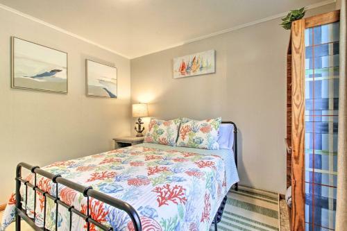 Bright Coastal Cottage 600 To Private Beach!