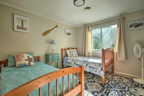 Bright Coastal Cottage 600 To Private Beach!