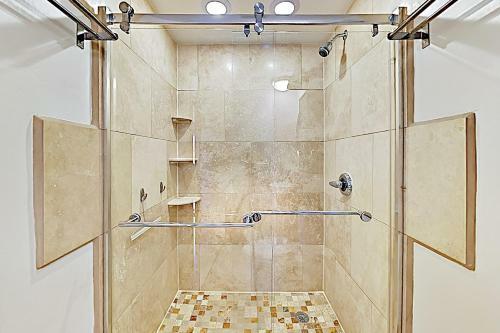 Ryan Culch Condo 8036