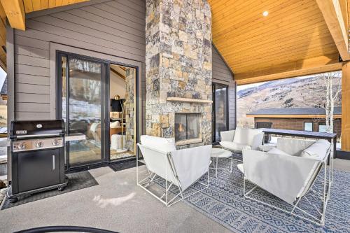 Luxurious Silverthorne Home With Patio Ski On-site!