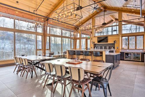 Luxurious Silverthorne Home With Patio Ski On-site!
