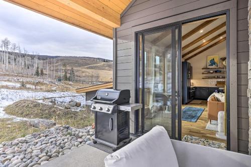 Luxurious Silverthorne Home With Patio Ski On-site!